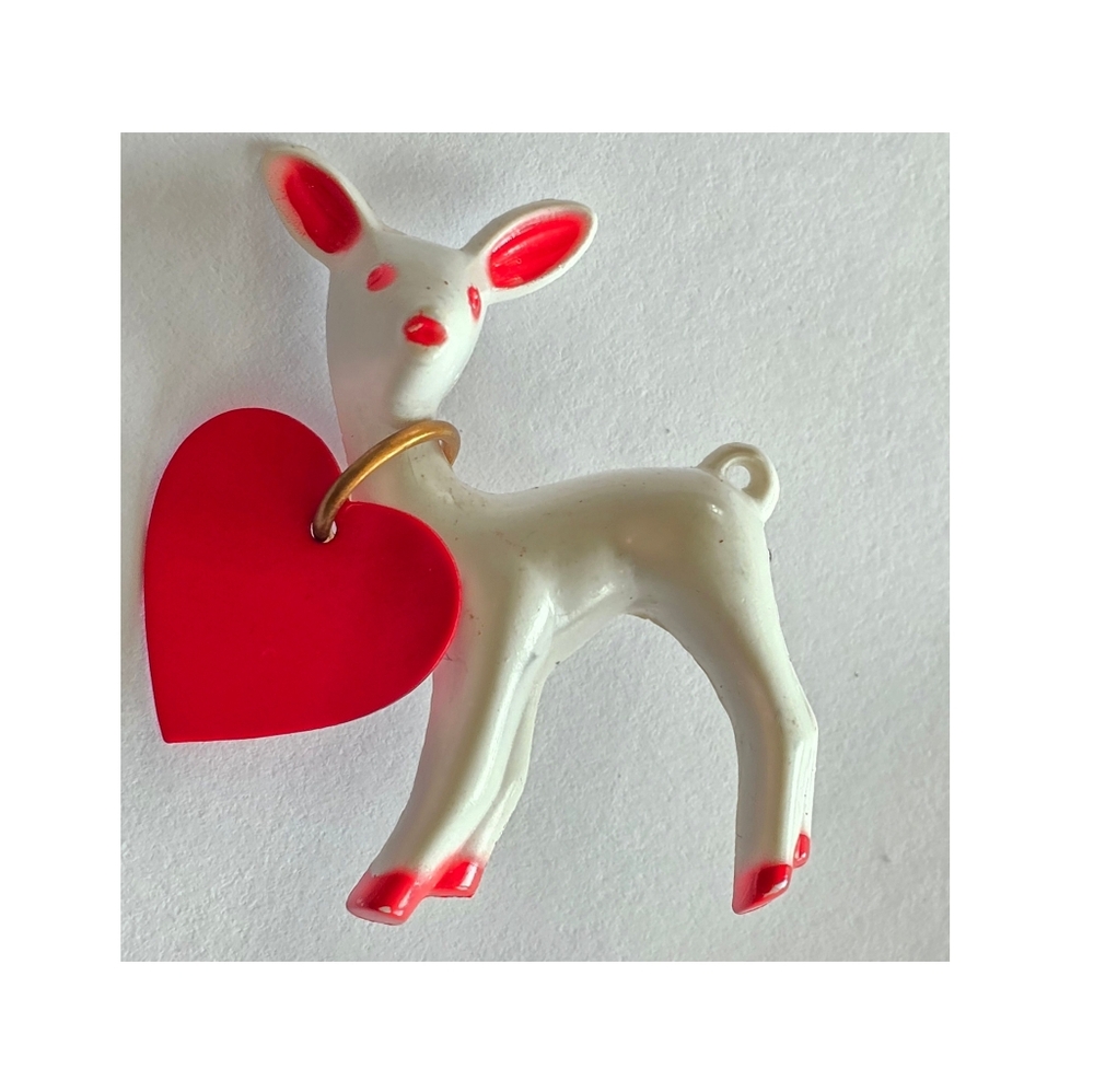 Vintage deer brooch valentine white red heart plastic doe fawn love animal